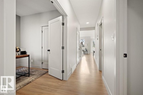 24 Grayson Green, Stony Plain, AB - Indoor Photo Showing Other Room