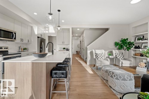 24 Grayson Green, Stony Plain, AB - Indoor Photo Showing Kitchen With Upgraded Kitchen