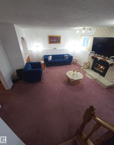 16815 91 Street, Edmonton, AB - Indoor