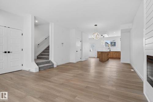 122 Pierwyck Loop, Spruce Grove, AB - Indoor With Fireplace