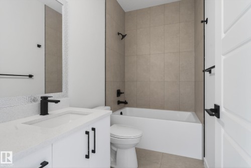 124 Pierwyck Loop, Spruce Grove, AB - Indoor Photo Showing Bathroom