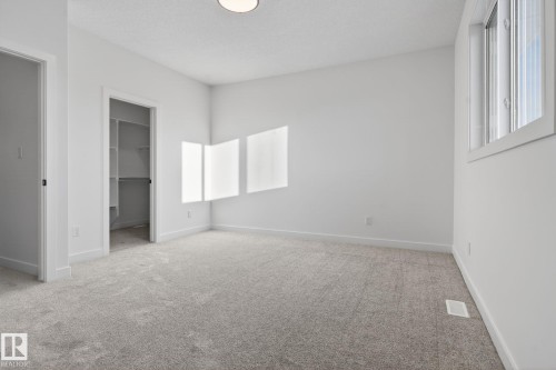 126 Pierwyck Loop, Spruce Grove, AB - Indoor Photo Showing Other Room