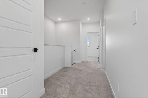 126 Pierwyck Loop, Spruce Grove, AB - Indoor Photo Showing Other Room