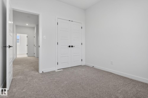 126 Pierwyck Loop, Spruce Grove, AB - Indoor Photo Showing Other Room