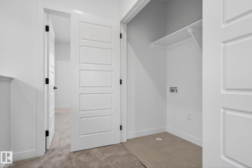 128 Pierwyck Loop, Spruce Grove, AB - Indoor Photo Showing Other Room