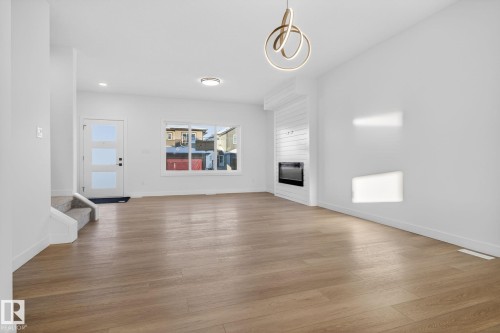 128 Pierwyck Loop, Spruce Grove, AB - Indoor