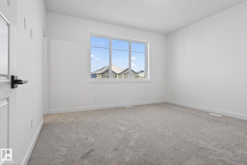 128 Pierwyck Loop, Spruce Grove, AB - Indoor Photo Showing Other Room