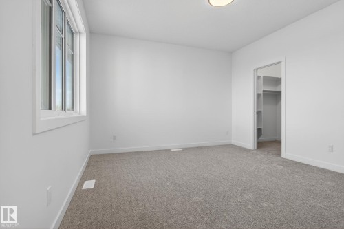 128 Pierwyck Loop, Spruce Grove, AB - Indoor Photo Showing Other Room