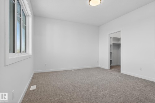 128 Pierwyck Loop, Spruce Grove, AB - Indoor Photo Showing Other Room