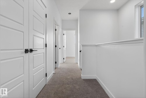 128 Pierwyck Loop, Spruce Grove, AB - Indoor Photo Showing Other Room