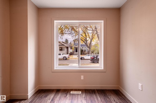 12126 65 Street, Edmonton, AB - Indoor Photo Showing Other Room