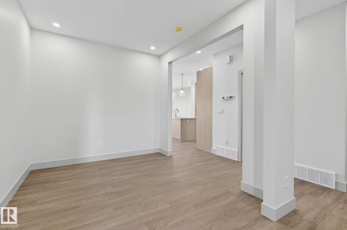 5254 47 Avenue, Calmar, AB - Indoor Photo Showing Other Room