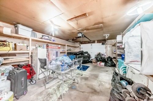 9126 152 St, Edmonton, AB - Indoor Photo Showing Garage
