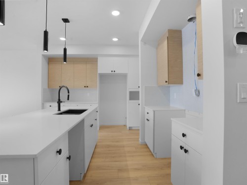 17326 98A Street, Edmonton, AB - Indoor Photo Showing Kitchen