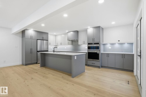 14604 Mackenzie Drive, Edmonton, AB - Indoor Photo Showing Kitchen