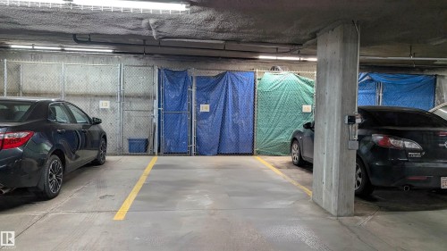 500 10311 111 Street Nw, Edmonton, AB - Indoor Photo Showing Garage