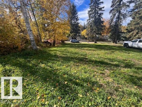 26 Pine Crescent, Rural Parkland County, AB 