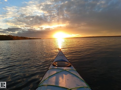 26 Pine Crescent, Rural Parkland County, AB 