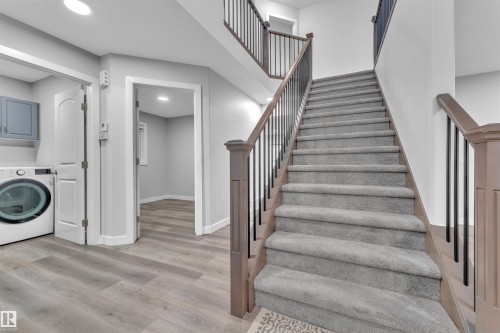 3415 25 Street, Edmonton, AB - Indoor Photo Showing Laundry Room