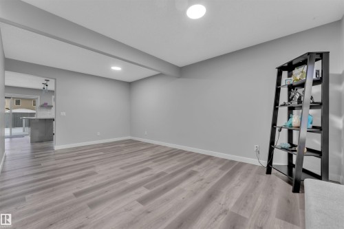 3415 25 Street, Edmonton, AB - Indoor