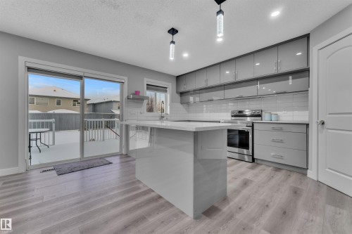 3415 25 Street, Edmonton, AB - Indoor Photo Showing Kitchen