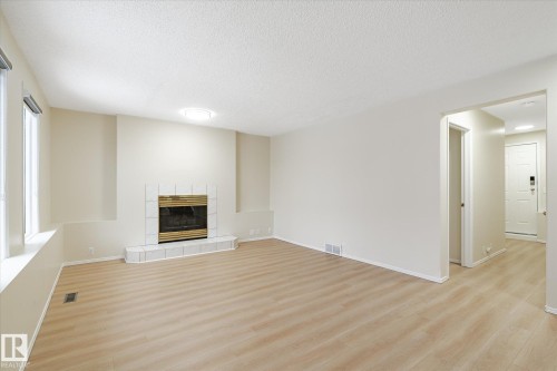 1187 Potter Greens Drive, Edmonton, AB - Indoor With Fireplace