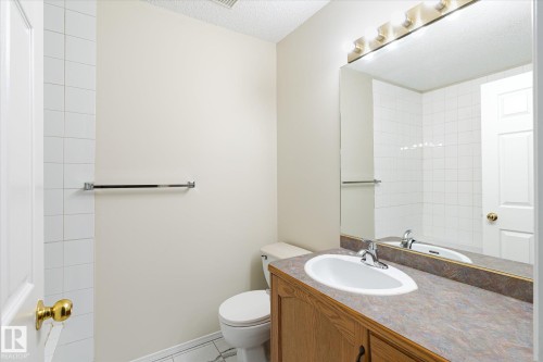 1187 Potter Greens Drive, Edmonton, AB - Indoor Photo Showing Bathroom