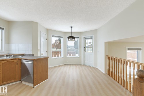 1187 Potter Greens Drive, Edmonton, AB - Indoor