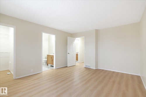 1187 Potter Greens Drive, Edmonton, AB - Indoor Photo Showing Other Room