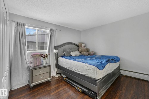 7 2808 116 Street, Edmonton, AB - Indoor Photo Showing Bedroom