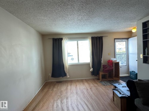 4204 42 Avenue, Stony Plain, AB - Indoor