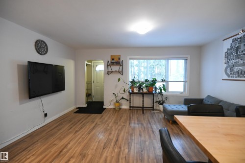 11622 123 Street, Edmonton, AB - Indoor