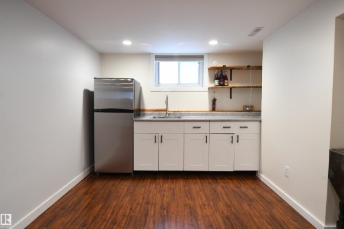 11622 123 Street, Edmonton, AB - Indoor