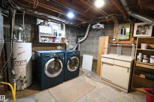 11622 123 Street, Edmonton, AB - Indoor Photo Showing Laundry Room
