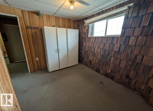 46 Mcleod Place, Edmonton, AB - Indoor Photo Showing Other Room