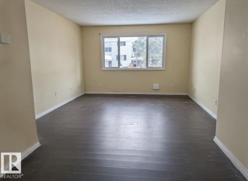 46 Mcleod Place, Edmonton, AB - Indoor Photo Showing Other Room