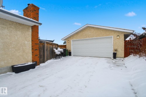9904 171 Avenue Nw, Edmonton, AB - Outdoor With Exterior