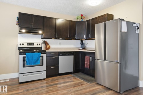9904 171 Avenue Nw, Edmonton, AB - Indoor Photo Showing Kitchen