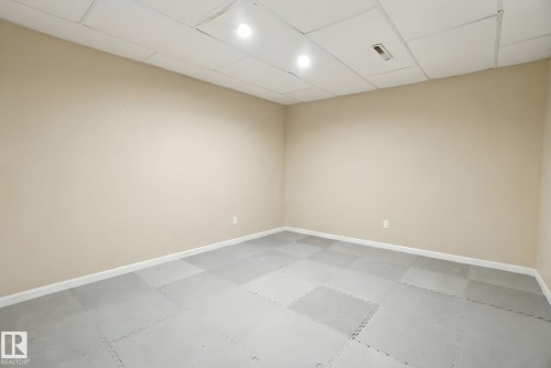9904 171 Avenue Nw, Edmonton, AB - Indoor Photo Showing Other Room
