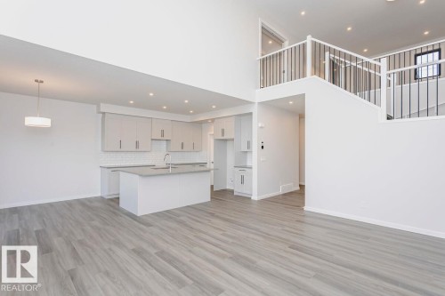 8 Cloutier Close, St. Albert, AB - Indoor Photo Showing Kitchen