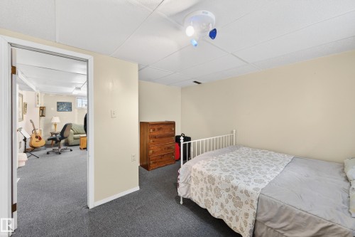 10801 156 Street, Edmonton, AB - Indoor Photo Showing Bedroom