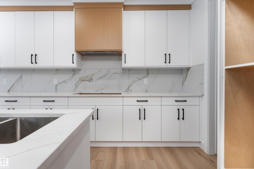 2402 63 Avenue, Rural Leduc County, AB - Indoor Photo Showing Kitchen