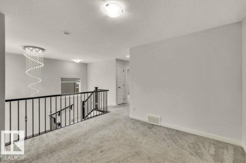 2635 12 Avenue, Edmonton, AB - Indoor Photo Showing Other Room