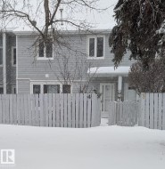 4 AMBERLY Crest  Edmonton, AB T5A 2H9