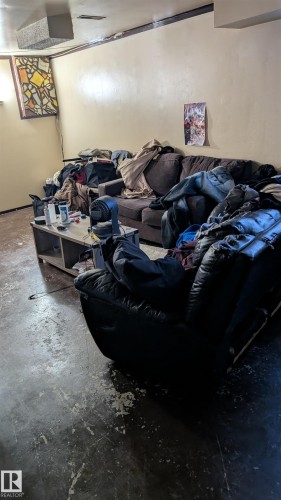 Misc room featuring unfinished concrete floors - 4 Amberly Crest, Edmonton, AB - Indoor