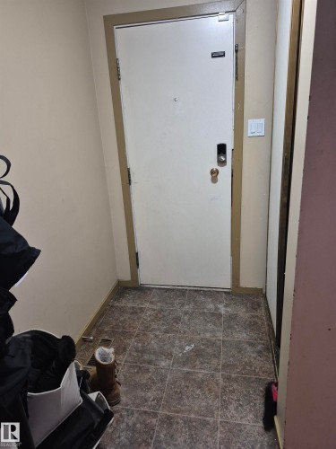 4 Amberly Crest, Edmonton, AB - Indoor Photo Showing Other Room