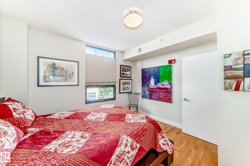 404 10028 119 Street, Edmonton, AB - Indoor Photo Showing Bedroom