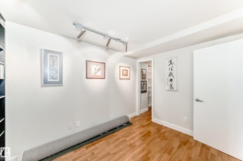 404 10028 119 Street, Edmonton, AB - Indoor Photo Showing Other Room
