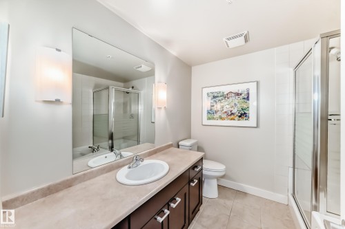 404 10028 119 Street, Edmonton, AB - Indoor Photo Showing Bathroom