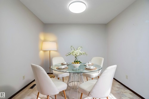 128 Warwick Crescent, Edmonton, AB - Indoor Photo Showing Dining Room